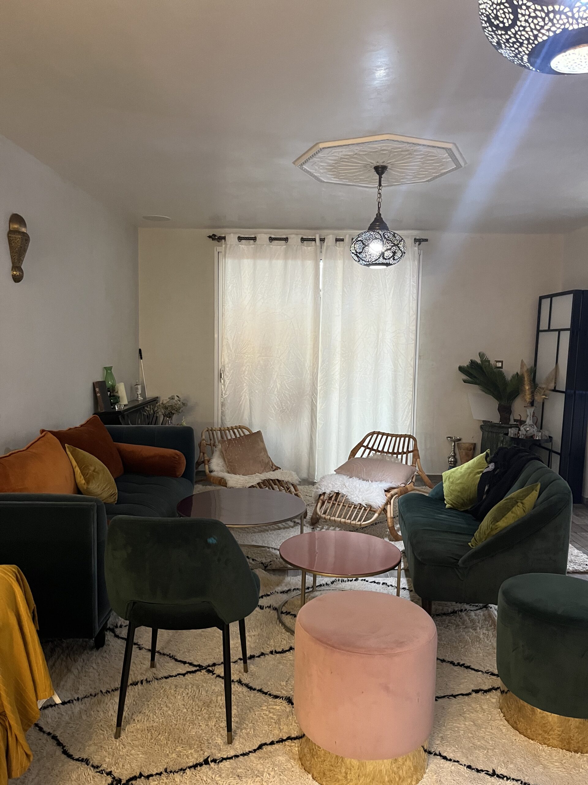 Salon
